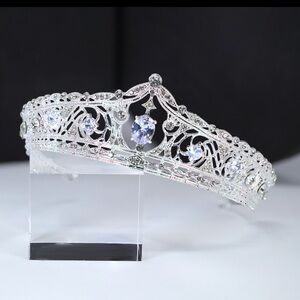 Swarovski Silver Tiara with Crystal Details